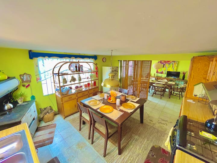 Amplia casa en Madera, buena ubicación Houses for Rent in Madera