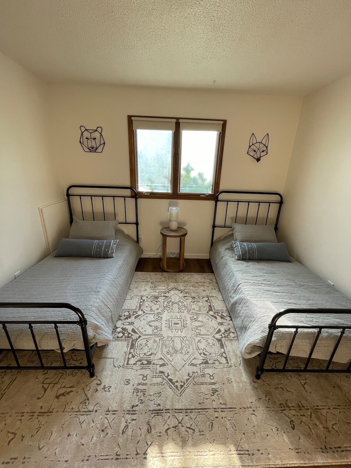 Dhoma e gjumit 3, dy krevate dopio