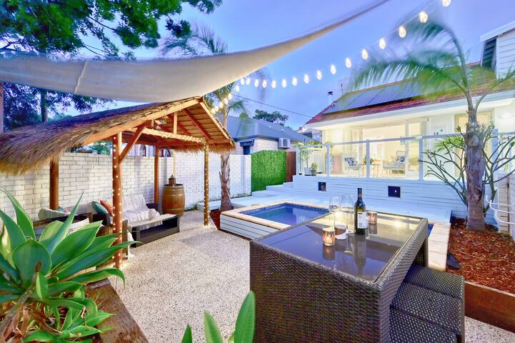 Hamptons Beach House with Heated Plunge Pool