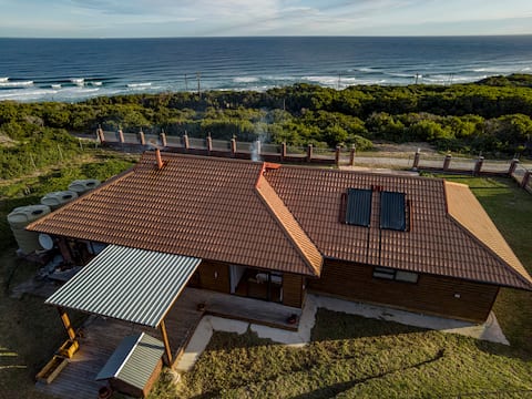 The Great Escape: cosy bush cabin & 180°sea view