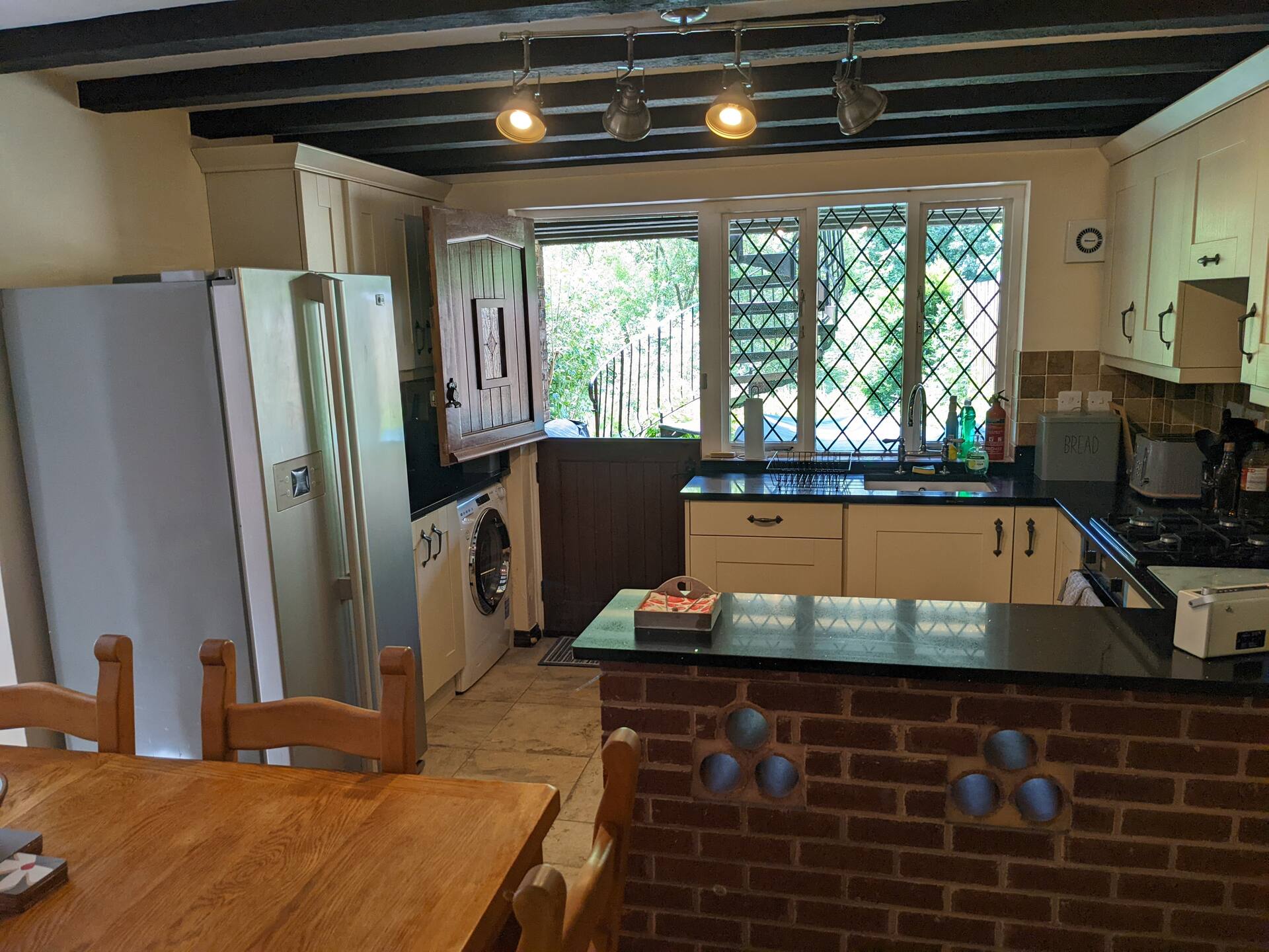 Riverbank Cottage — photo 5