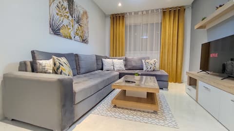 Top performing Airbnb: DLX01- Deluxe Apartment Oujda - DownTown in Oujda