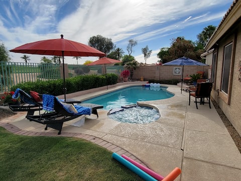 Palm Valley Paradise - SPA, Pool, 4BR, 2 BA, Shops