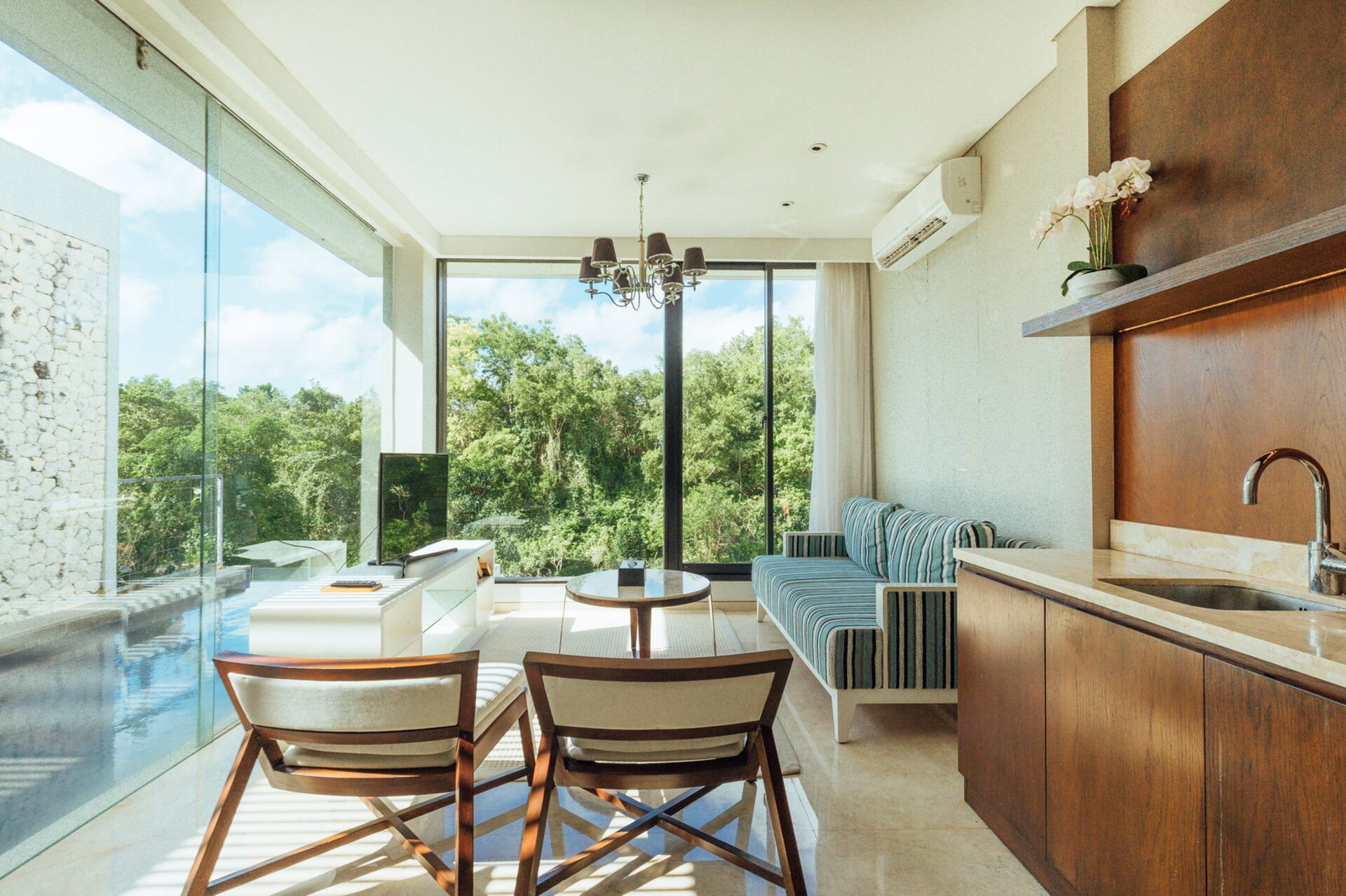 Easygoing Poolside Nook 2 Bedroom Private Villa in Uluwatu 3