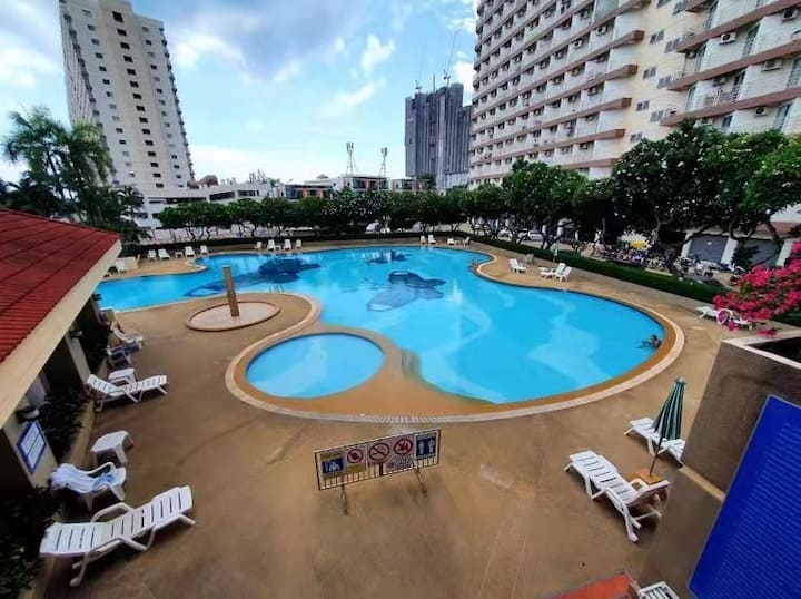 Lovely Studio With Pool And Gym - Pattaya City
