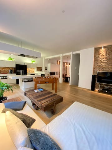 Central Luxury Loft 160qm