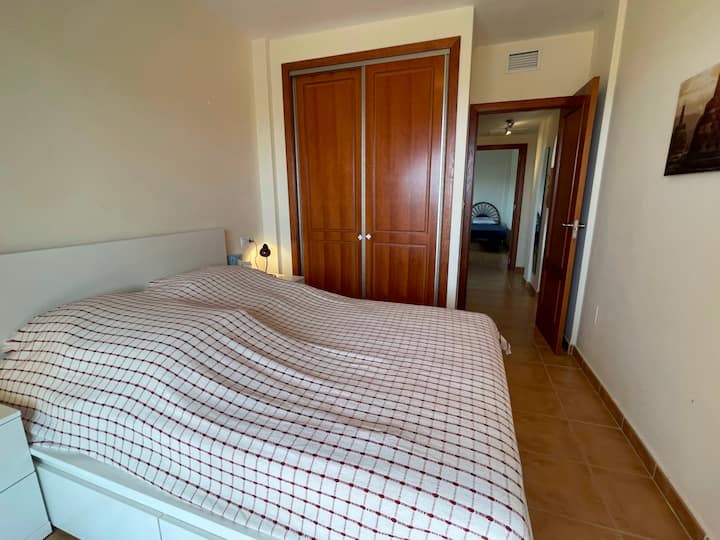 غرفة النوم 2