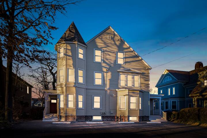 Wayland Chalet Family Getaway! gallery image 2