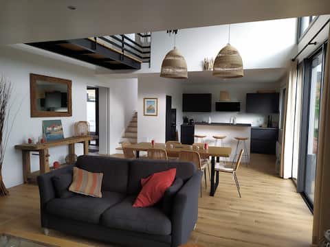Popular Airbnb listing: Large contemporary home - great comfort in Ambleteuse