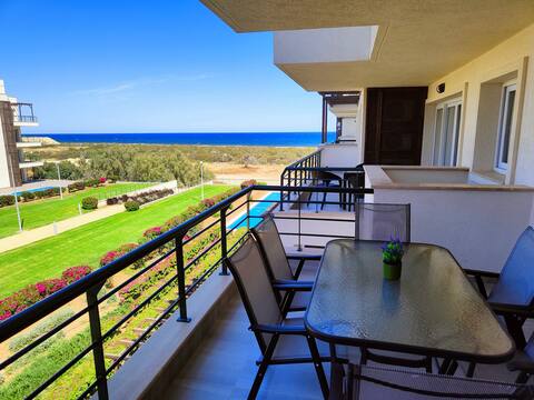 Relaxing Beachfront Apartment