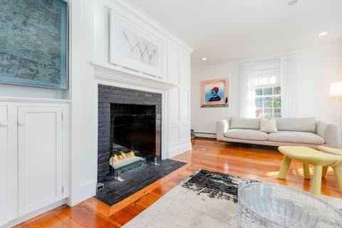 Successful Airbnb property: 5 Minute Walk to Town, 5br/5.5ba (all en-suite) in Nantucket