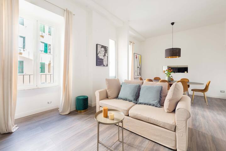 Saint Peters Luxury 4 Bedrooms Apartment gallery image 5