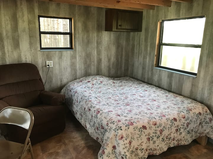 Hiki ndicho kitanda kikuu cha malkia. 