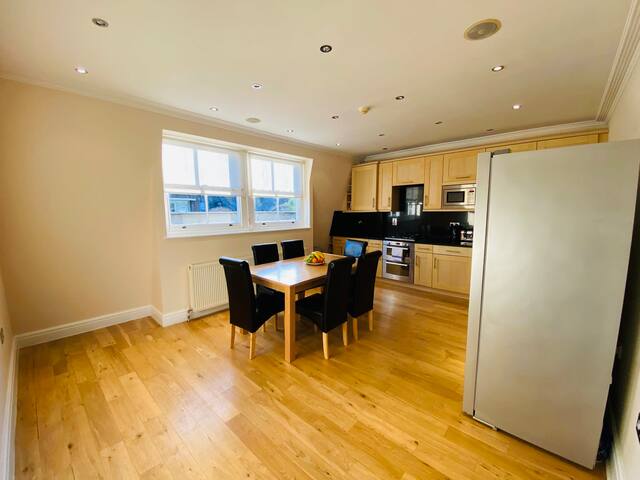 Chelsea lift-4 bed penthouse-close to Battersea gallery image 5