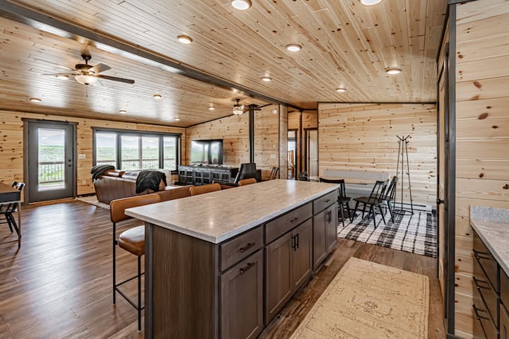 Luxury Teton Valley Cabin Skiing and Near Jackson
