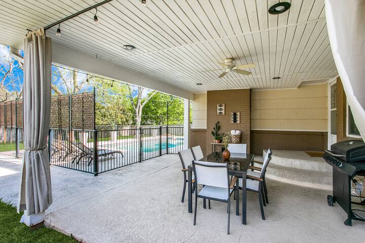 Cowtown Oasis w/ Gated Pool, Huge Backyard, BBQ! gallery image 4