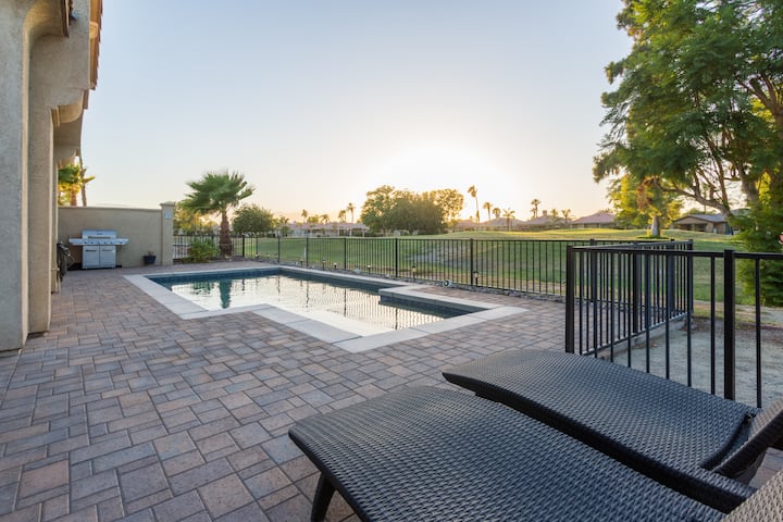 Sleeps 12 /Hot Tub/ Pool/ Walk To Festivals! - Indio, CA