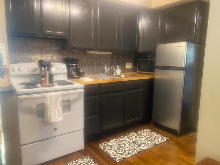 Tower Suite-i Bedroom - St. Joseph, MO