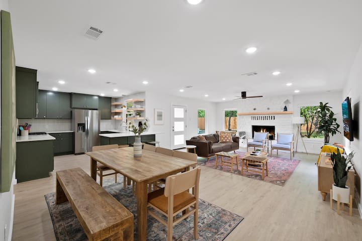 🤟🏽This Must Be The Place👌🏼