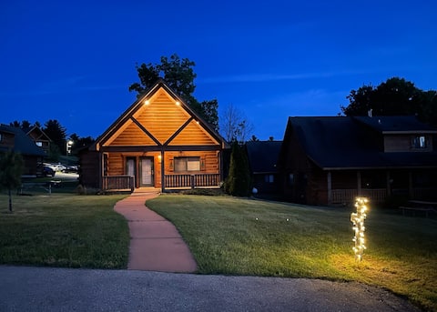 Yogi’s Cabin 718- near 3 Bears & UTV trails!