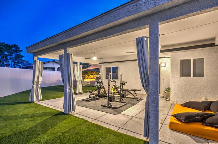 LuxuryVilla,5BR 4.5BA Pool/Jacuzzi gallery image 4