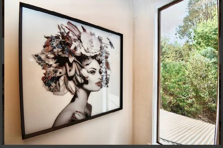 Le Petit Chateau Riverside Retreat Sleeps 14 gallery image 5