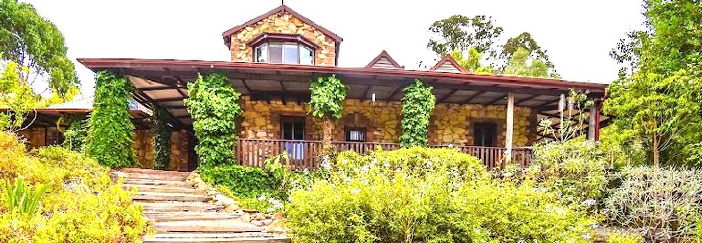 Le Petit Chateau Riverside Retreat Sleeps 14 gallery image 2