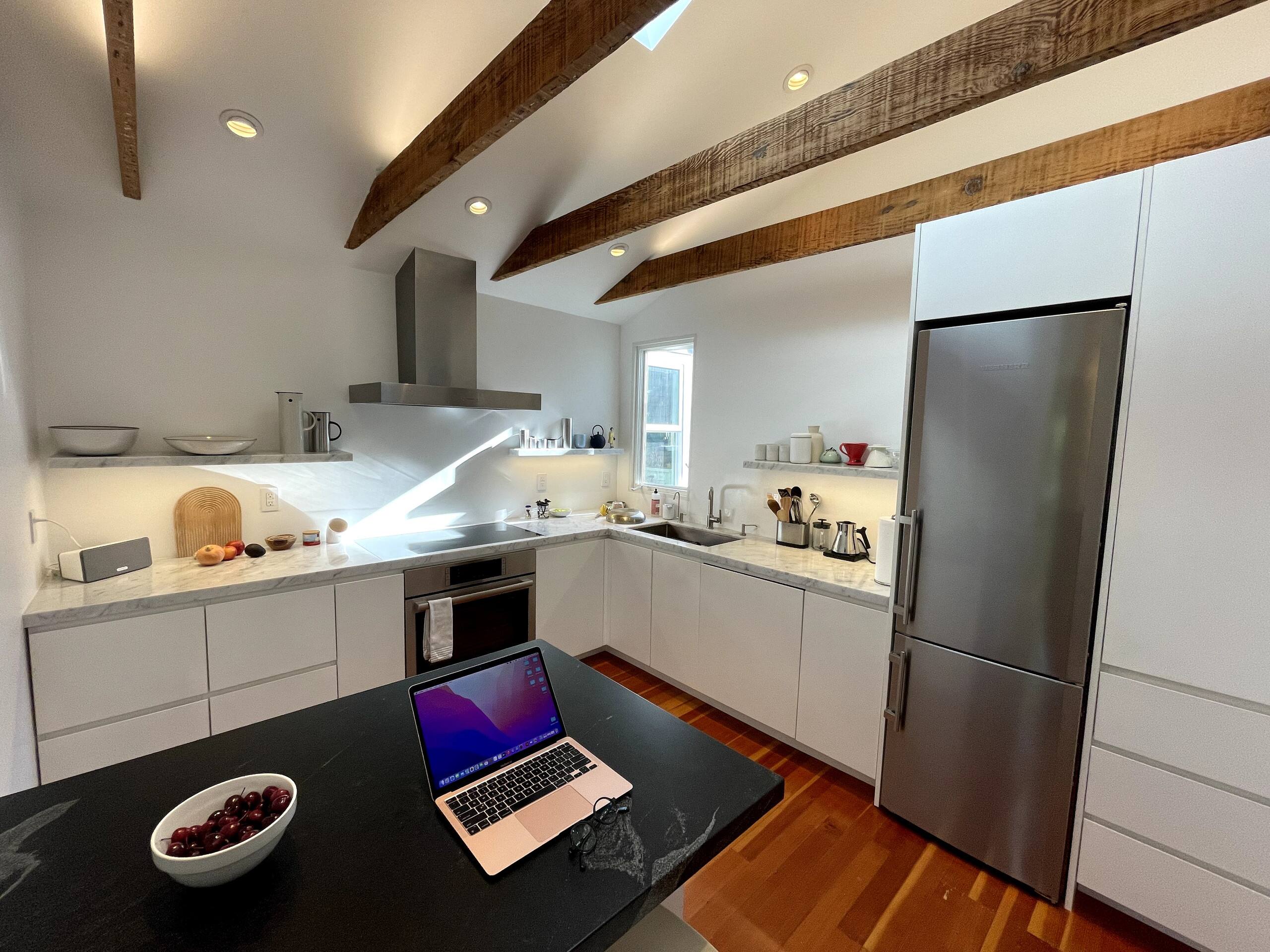 Condo in San Francisco · ★4.97 · 1 bedroom · 1 bed · 1 bath - Image 19