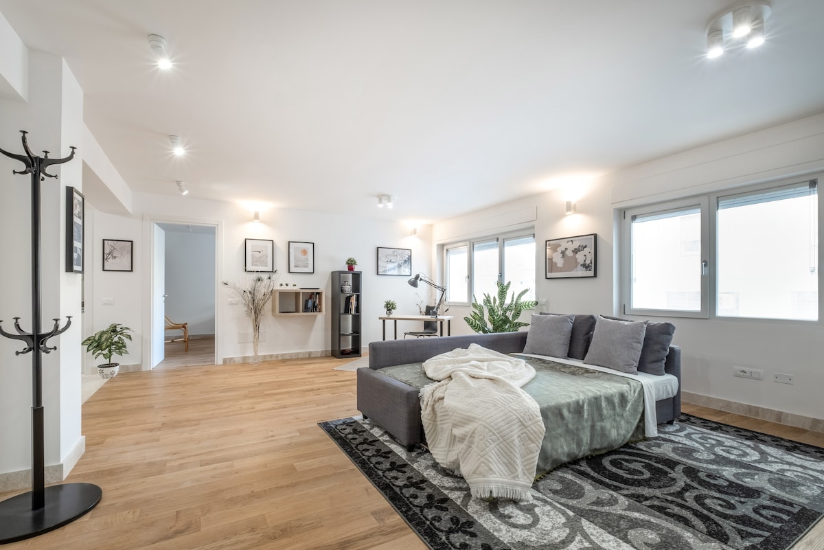 Popular Airbnb listing: [Historic Center] Suite within walking distance of the Corso in Cagliari