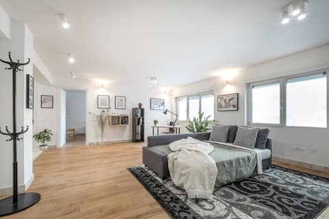 Popular Airbnb listing: [Historic Center] Suite within walking distance of the Corso in Cagliari