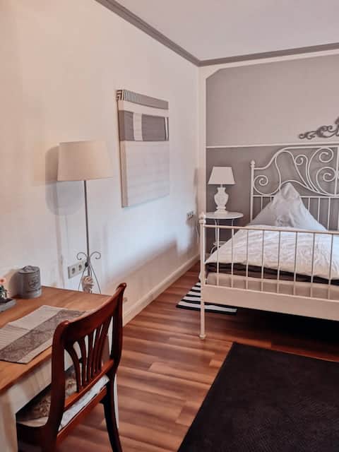Beautiful guest room in the heart of Bad Krozingen