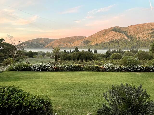 Traumoase mit Bergpanorama und Pool gallery image 4