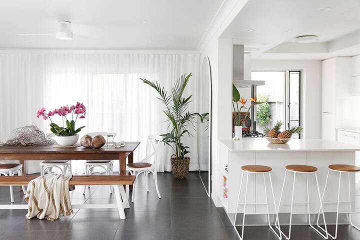 ‘La Vida’ Mooloolaba – Just Steps To The Beach gallery image 3