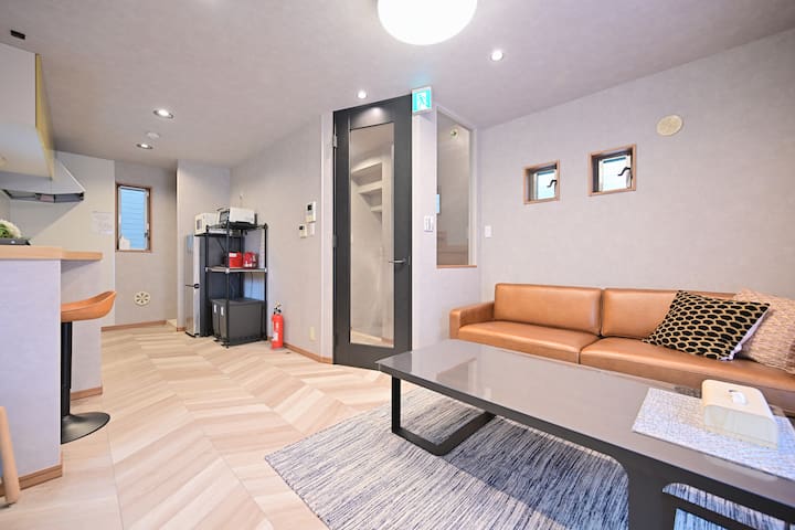 1 min walk/HigashiShinjuku sta./3LDK/comfort house