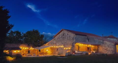 stunning property idyllic gardens, terraces & pool