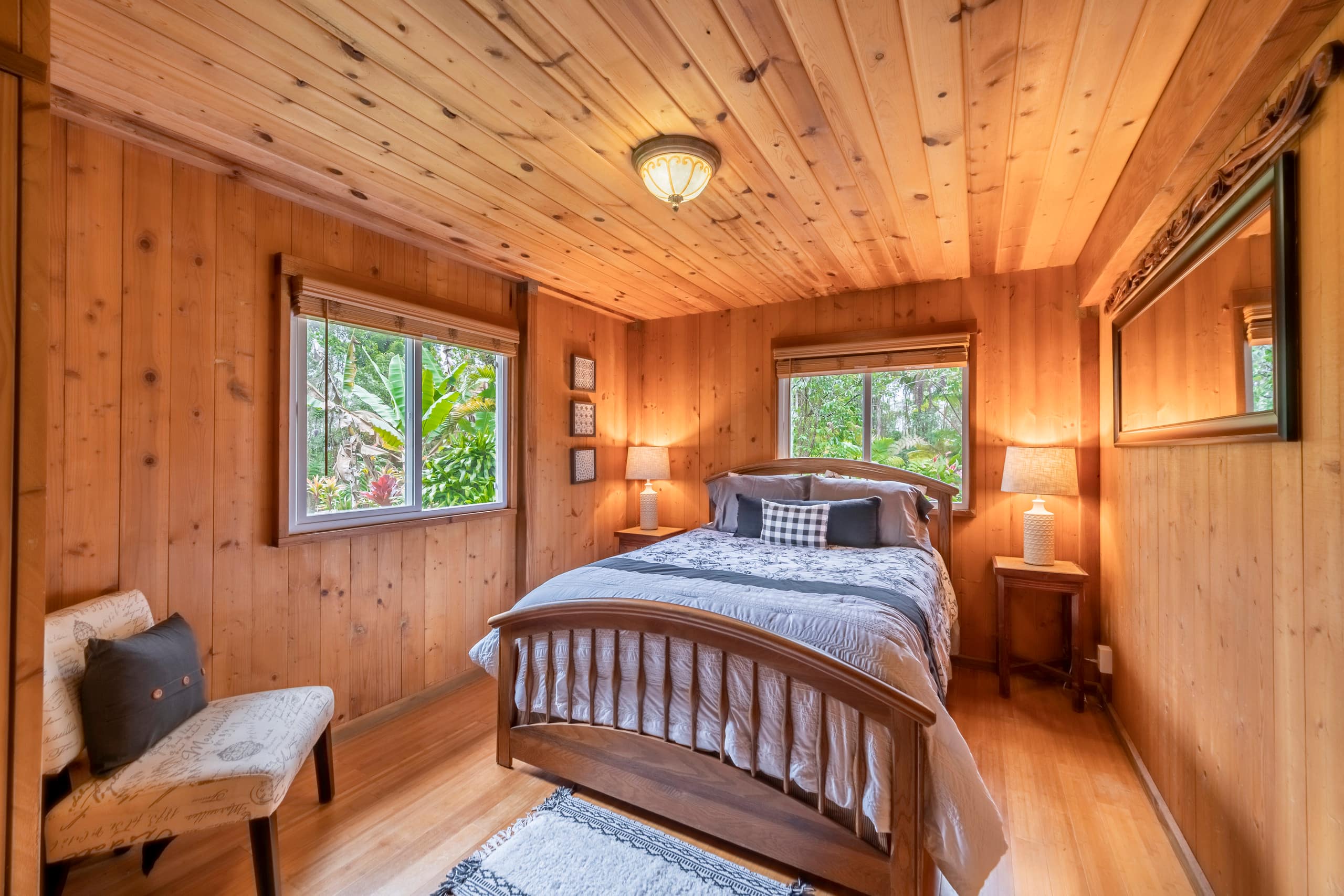 Cabin in Mountain View · ★4.95 · 2 bedrooms · 3 beds · 1 private bath - Image 5