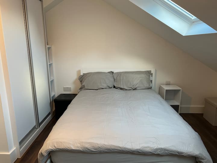 საძინებელი 1