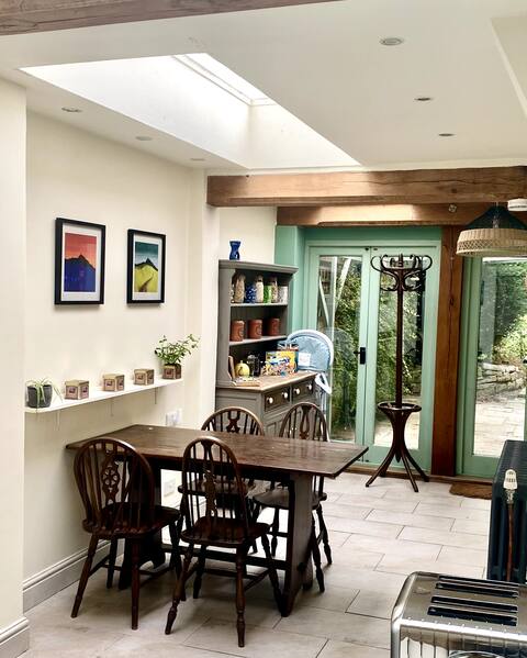Whole house hire - The Dragonfly BNB Glastonbury