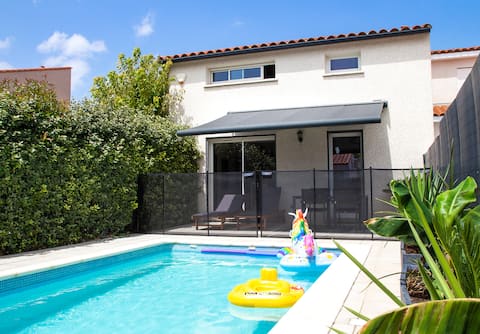 Villa with Pool, BBQ, A/C - 10 min from beach