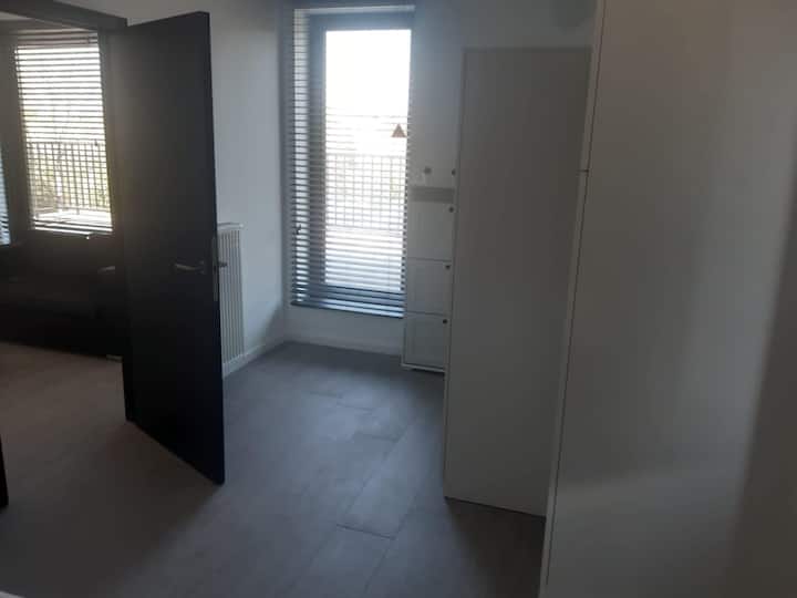 Nieuw Bemeubelde Studio Met Groot Terras - Ghent (Belgium)