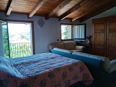 Prà Palazzo - Large room with bathroom and view