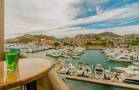 Popular Airbnb listing: TOP FLOOR BEST VIEW IN THE MARINA in Cabo San Lucas
