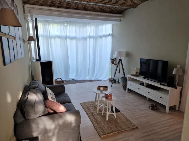 Appart Cosy+jardin Privé, 10min à Pieds Du Centre - Belgique