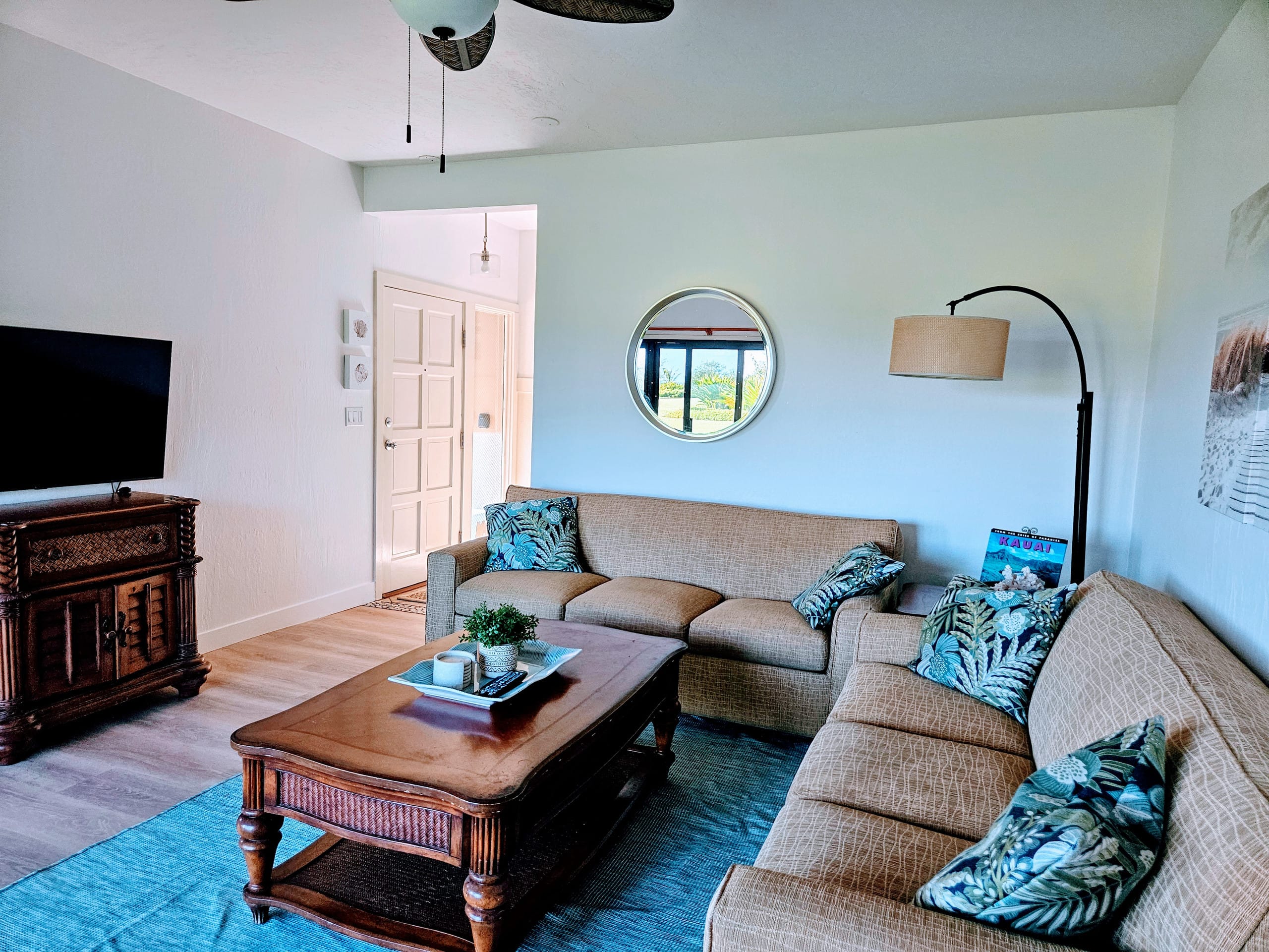Heavenly Oceanfront 1 Bedroom Condo Pool & Beach - Photo 4
