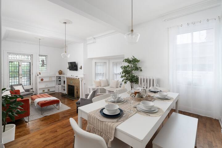 Beautiful 3 Bedroom Apartment – Downtown Montreal gallery image 2