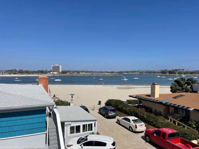 Bayside getaway Just finished remodel gallery image 5