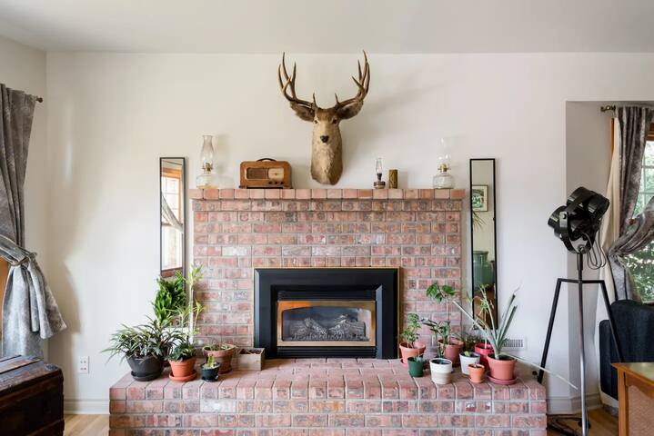 The Radiant Suite – Relax & Unwind Rain or Shine gallery image 4