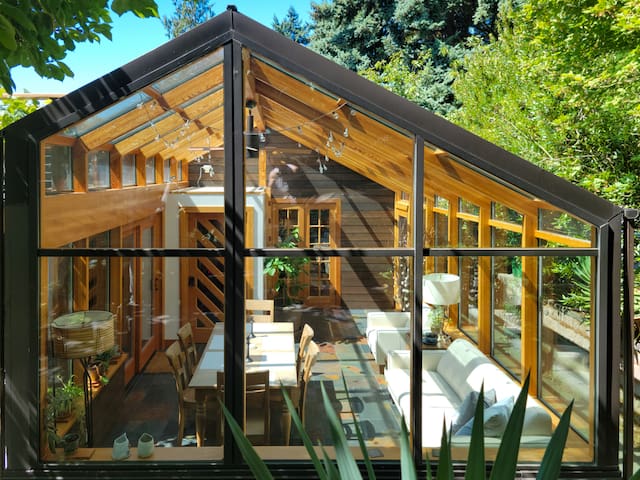 The Radiant Suite – Relax & Unwind Rain or Shine gallery image 2