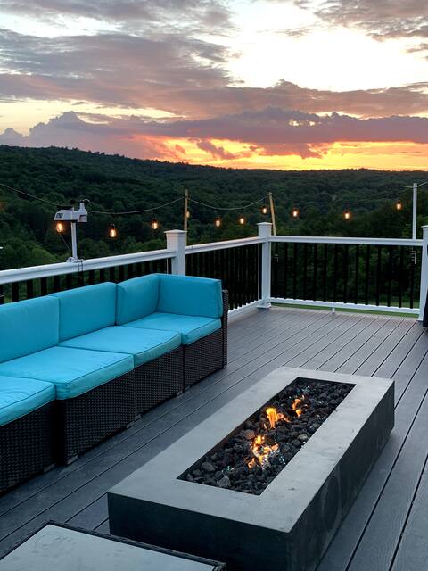 Modern Catskills Farmhouse