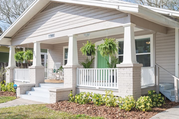 3/2 Downtown Lakeland Family & Pet Friendly Home - Lakeland, FL